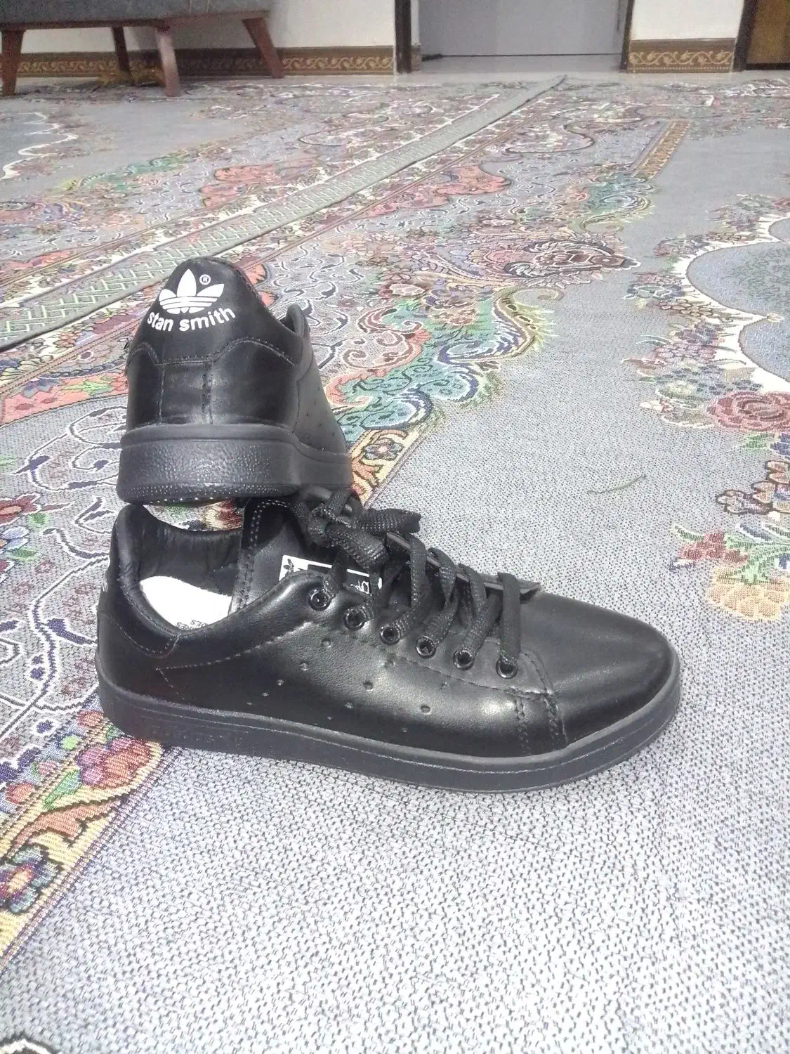 کتونی چرم مشکی دخترونه|کیف، کفش، کمربند|سنگر, |دیوار