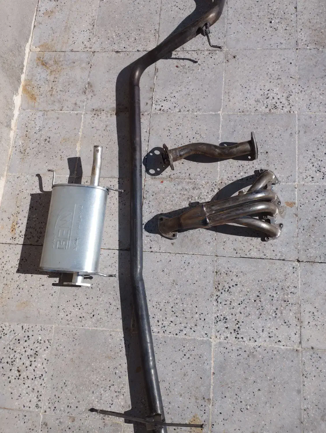 هدرز و سنتر|قطعات یدکی و لوازم جانبی|قائن, |دیوار