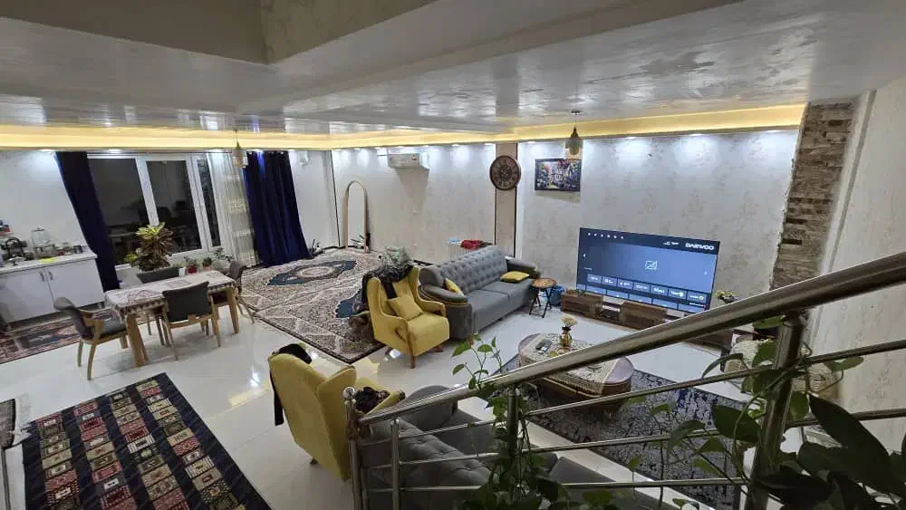 رهن‌ اجاره آپارتمان ویلایی سه خواب صدرا|اجارهٔ آپارتمان|صدرا-فارس, فاز ۱|دیوار