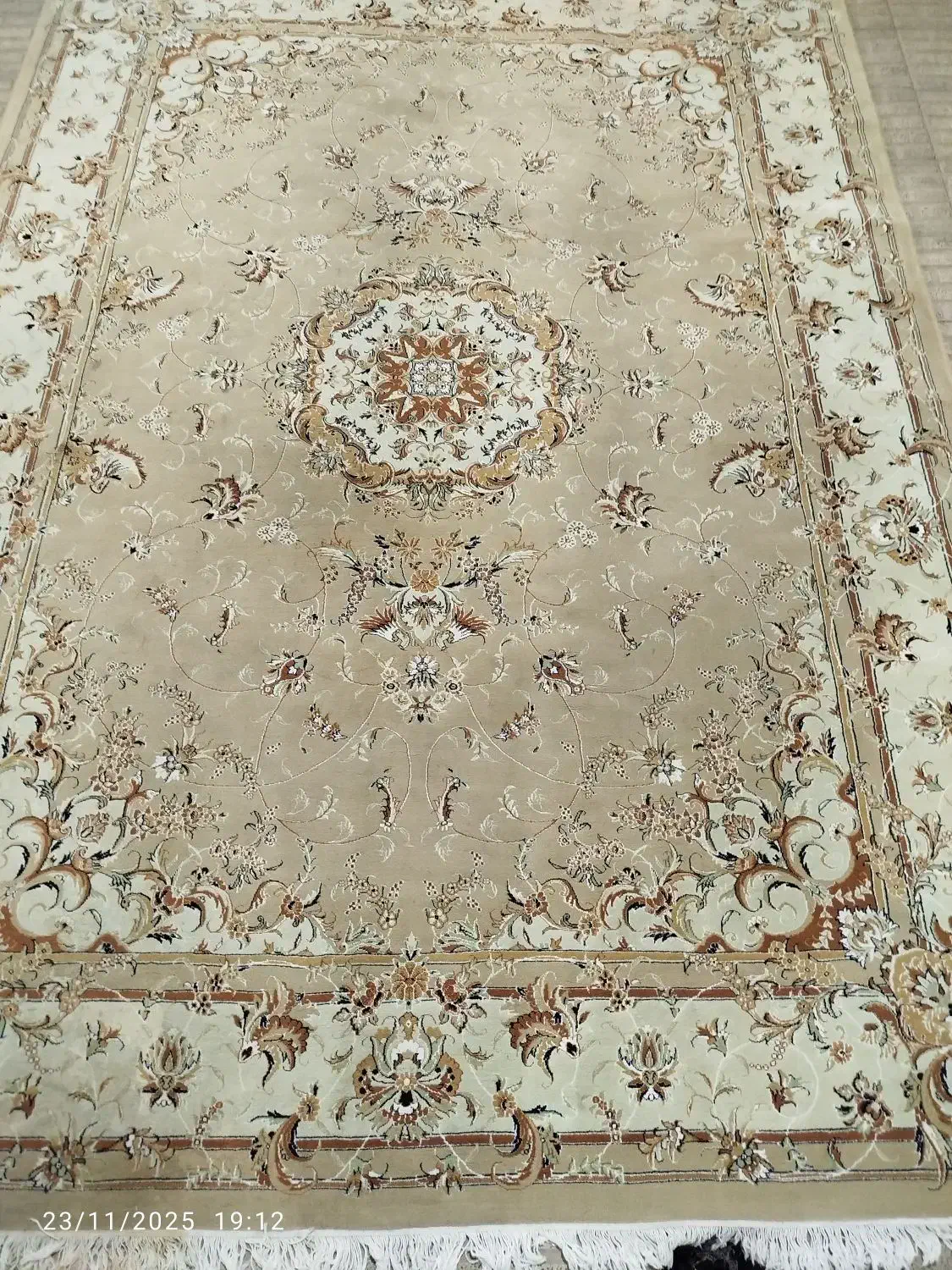 فرش ۹متری طرح گردویی در حد نو تمام نخ|فرش|نظرآباد, رسالت|دیوار