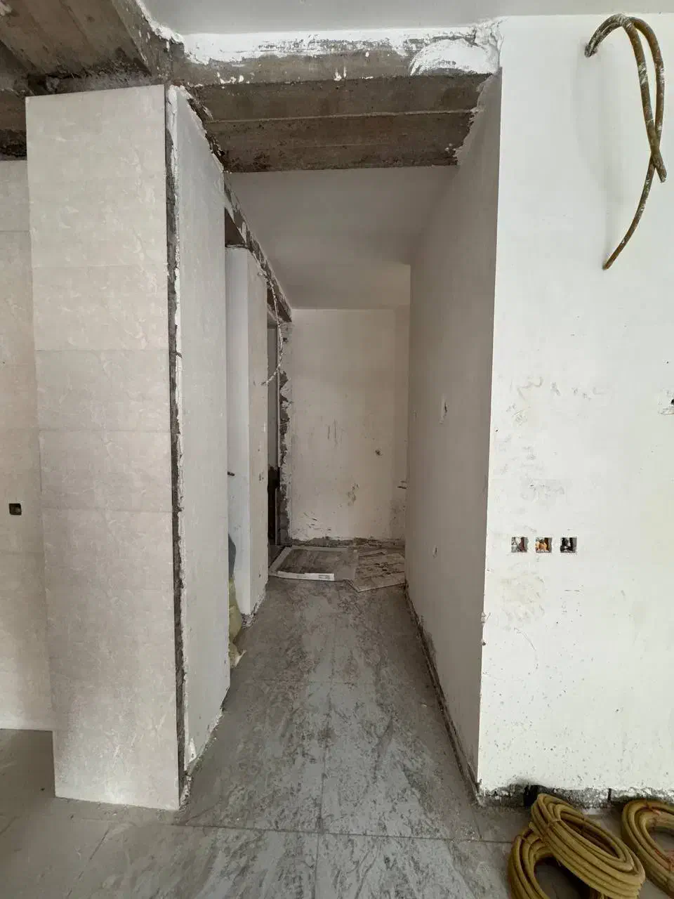 پیش فروش واحد ۱۰۰ متری مرکز شهر|پیشفروش املاک|لنگرود, |دیوار