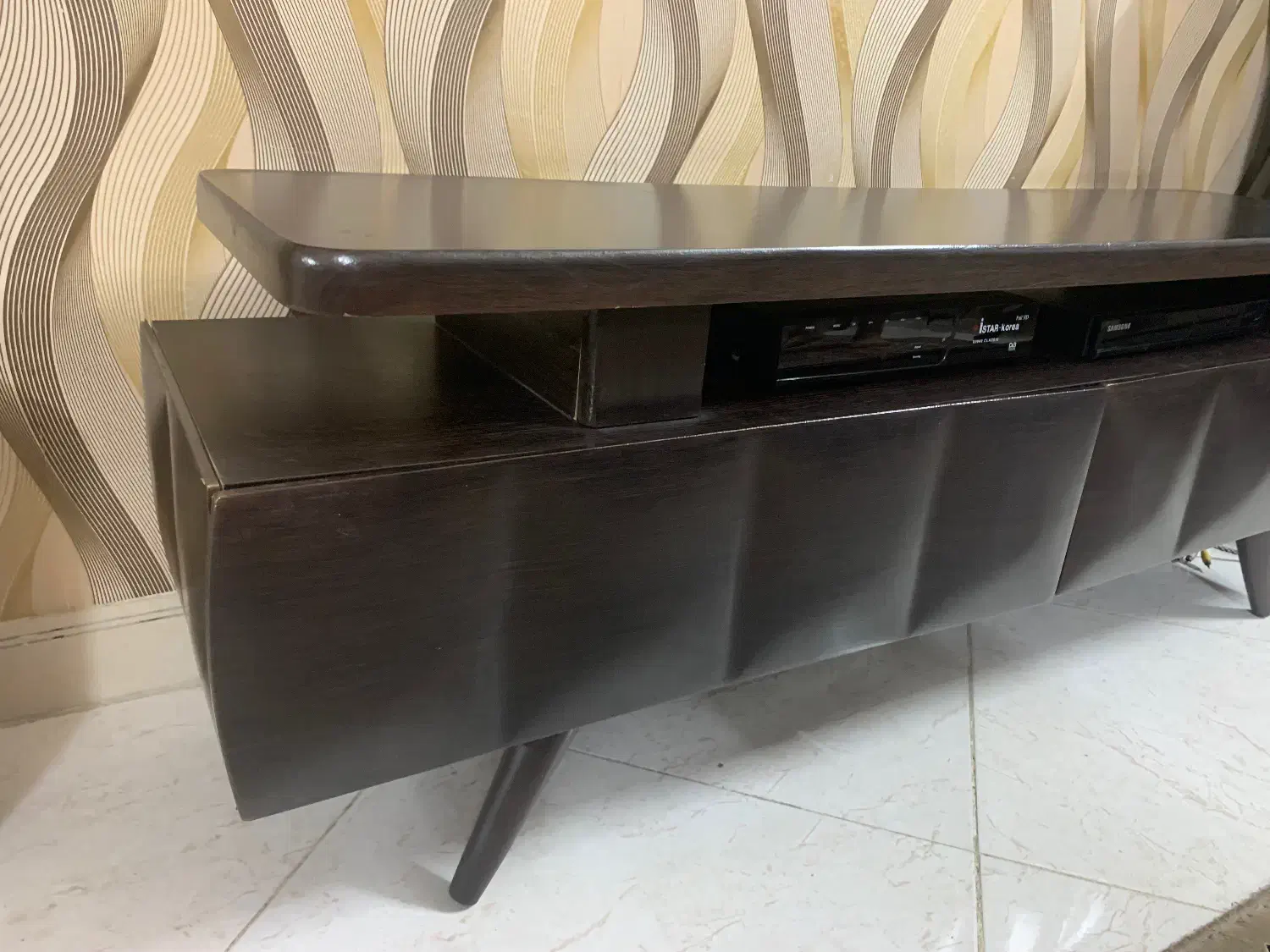 میز تلویزیون|میز تلویزیون|بروجرد, |دیوار