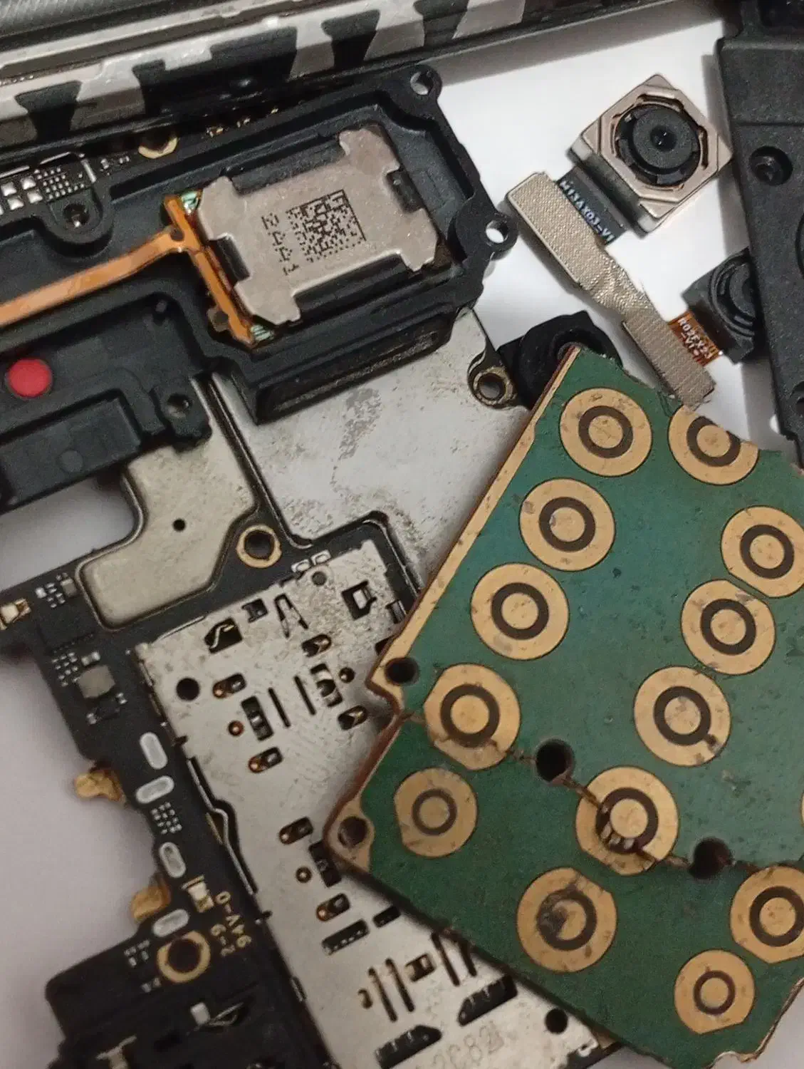 انواع برد موبایل و کامپیوتر خراب|لوازم جانبی موبایل و تبلت|شاهین دژ, |دیوار