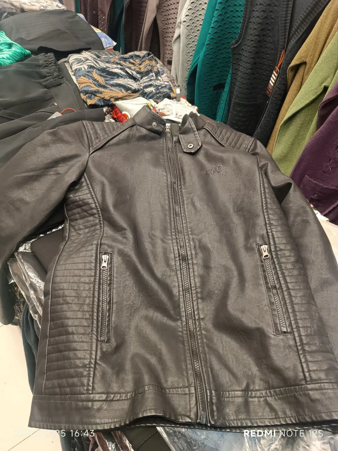 پوشاک|لباس|مشهد, پایین خیابان|دیوار