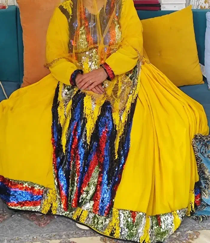 چند دست لباس محلی به فروش می رسد|لباس|شیراز, شهرک صنعتی شیراز|دیوار