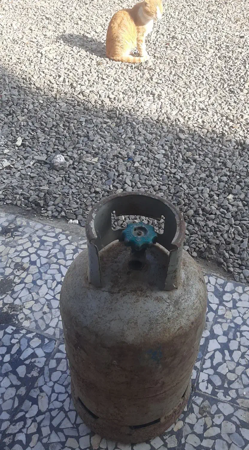 دوعدد کپسول گاز بوتان و ۳ عدد ریگلاتور فشار قوی|اجاق گاز و لوازم برقی پختوپز|چاف و چمخاله, |دیوار