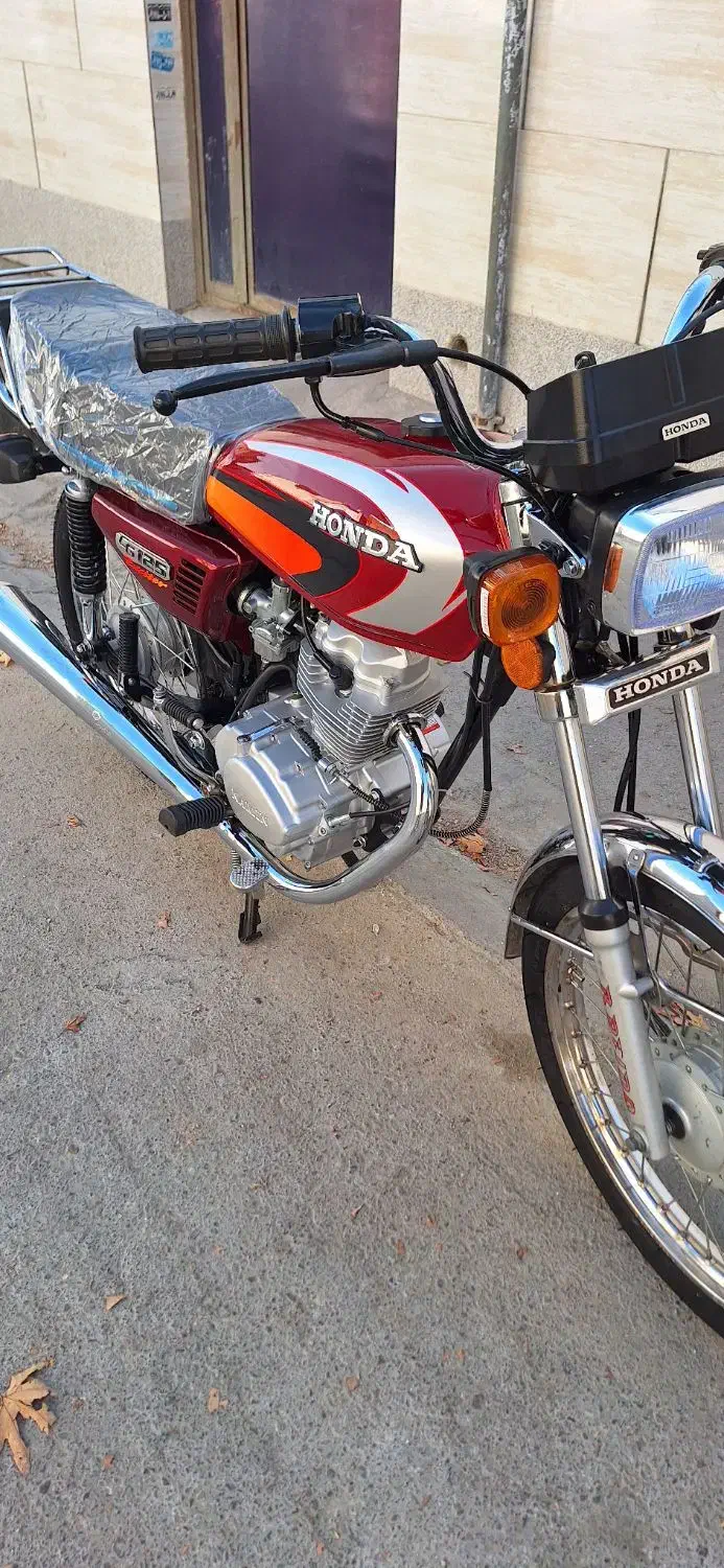 موتور احسان ۸۹ بکر کارمندی با بیمه یکساله|موتورسیکلت|شیراز, پانصد دستگاه ارتش|دیوار