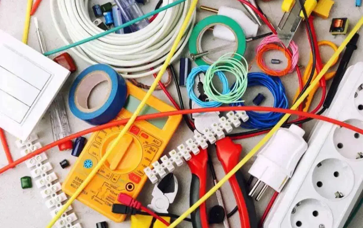 برقکاری ساختمان، رفع اتصالی، عیب یابی تابلوسه فاز|خدمات پیشه و مهارت|فشم, |دیوار