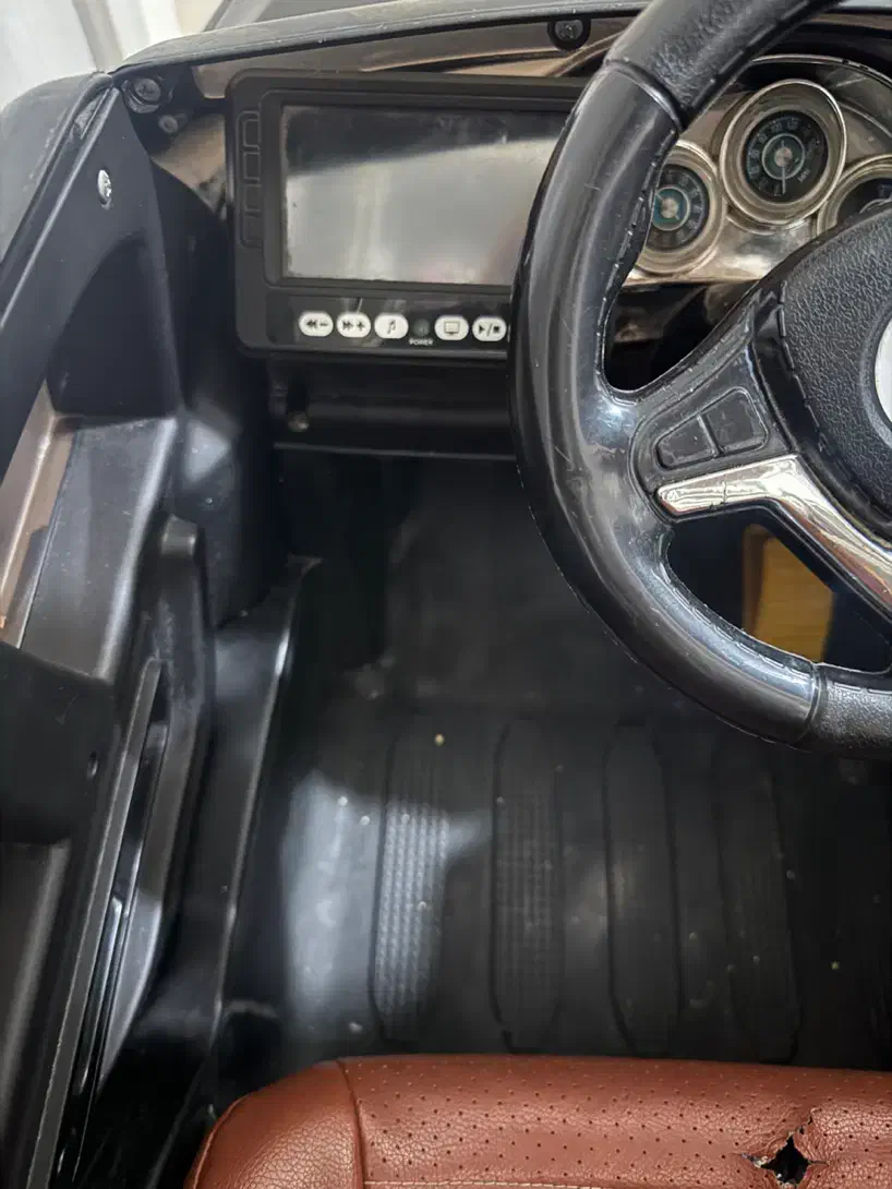 ماشین شارژی مانیتوردار|اسباببازی بچه|تهران, شهرک شهید باقری|دیوار