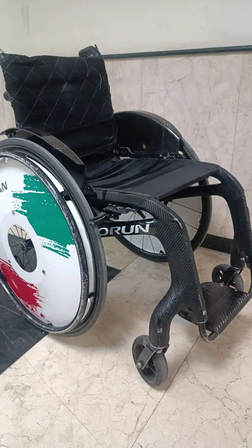 ویلچر آویتا کربنی سایز ۳۹|آرایشی، بهداشتی، درمانی|مشهد, چهارچشمه|دیوار