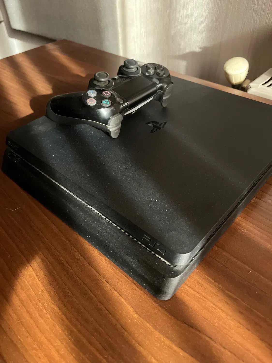 Ps4 اسلیم یک ترابایت|کنسول، بازی ویدئویی و آنلاین|شیراز, فرهنگ شهر|دیوار
