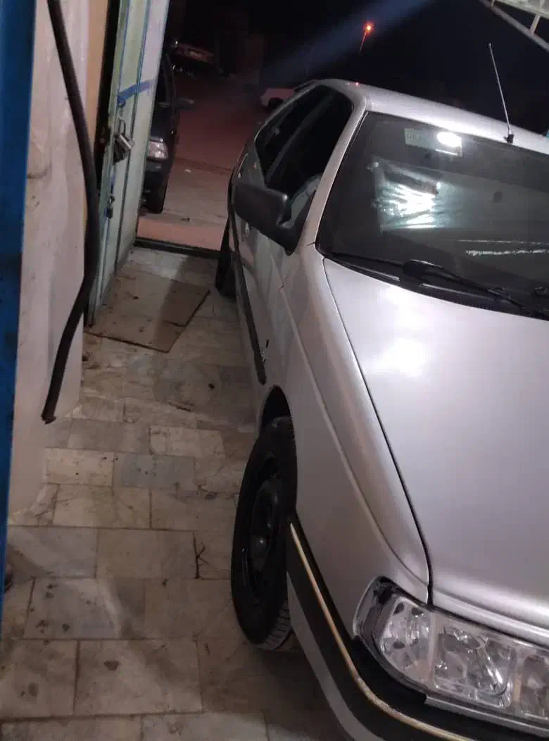 مدل 86 تازه رنگ شده چپی نیست بابت زیبای آب رنگ|خودرو سواری و وانت|سراوان, |دیوار