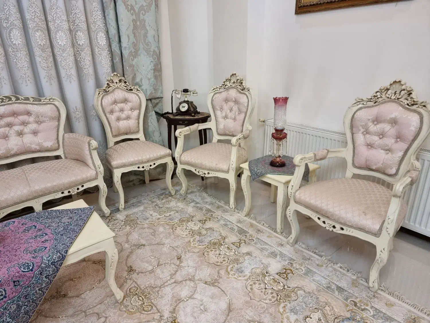 سرویس مبل کلاسیک(۹نفره) به همراه میز وسط و دو عسلی|مبلمان خانگی و میز عسلی|بابل, |دیوار