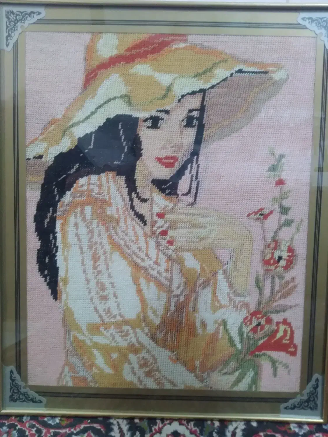 قاب بزرگ باشیشه وکوبلن های قدیمی باقابو شیشه|تابلو، نقاشی، عکس|شاهینشهر, بانک استان|دیوار