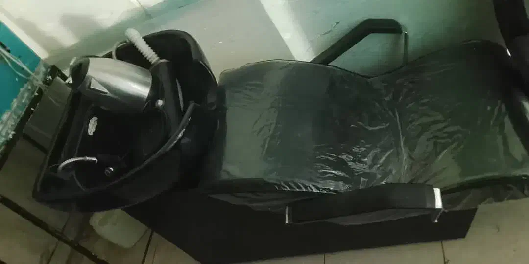 سرشور|آرایشگاه و سالن‌های زیبایی|بومهن, |دیوار