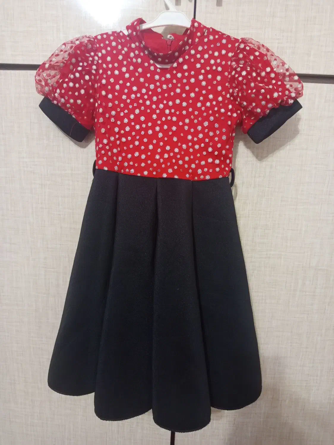 لباس بچگونه|لباس|اهر, |دیوار