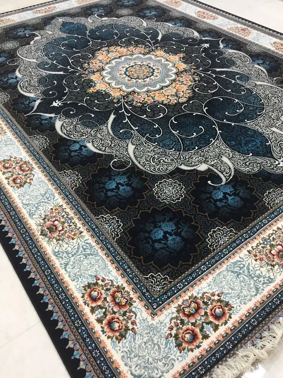 حراج فرش های ۱۲۰۰و ۷۰۰شانه|فرش|آران و بیدگل, |دیوار