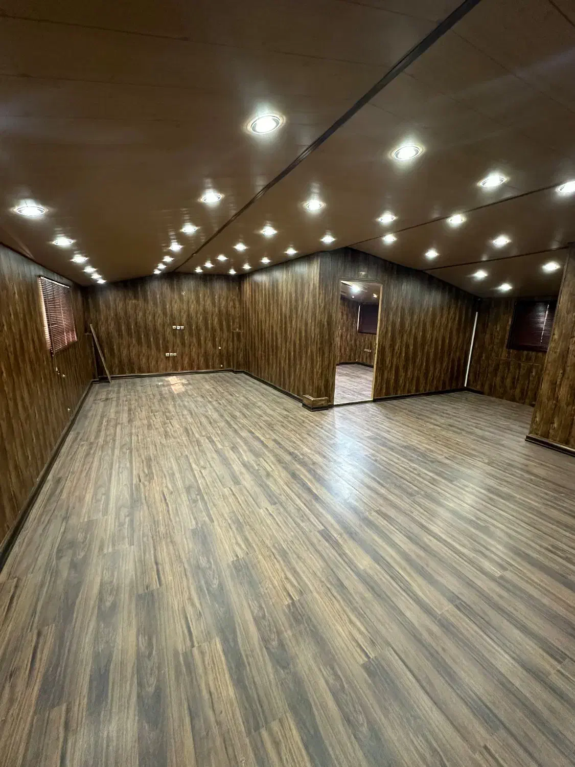 واحدتجاری پزشکی مرکز شهر لاهیجان//|فروش دفتر کار، اتاق اداری، مطب|لاهیجان, امیرشهید|دیوار