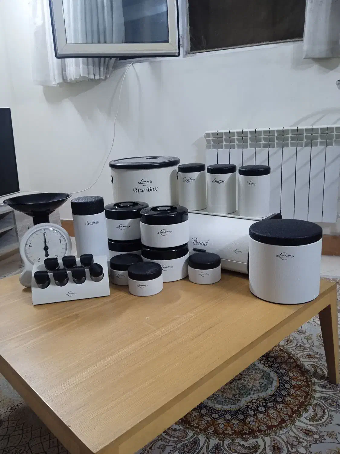 وسایل آشپزخانه ۲۴ تکه|ظروف نگهدارنده، پلاستیکی، یک‌بارمصرف|شیراز, فرهنگ شهر|دیوار