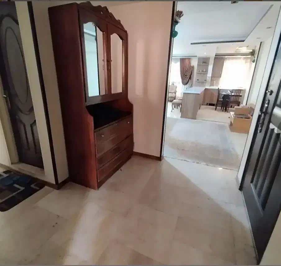 ۱۳۵ متر ۳ خواب نوساز تکواحدی فول امکانات