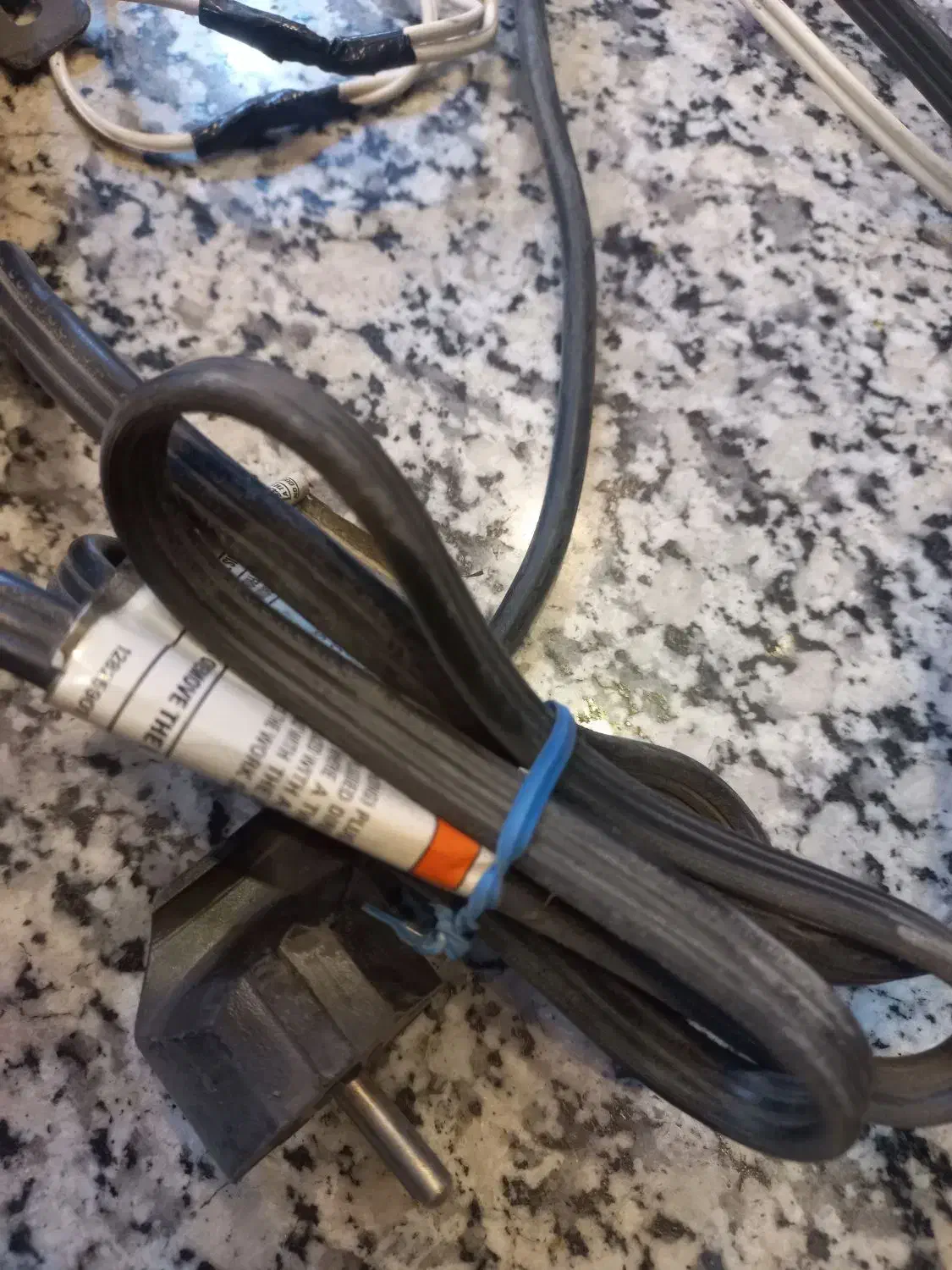 ترانس تبدیل ۲۲۰ ولت به ۱۱۰ ولت|ابزارآلات|قمرود, |دیوار