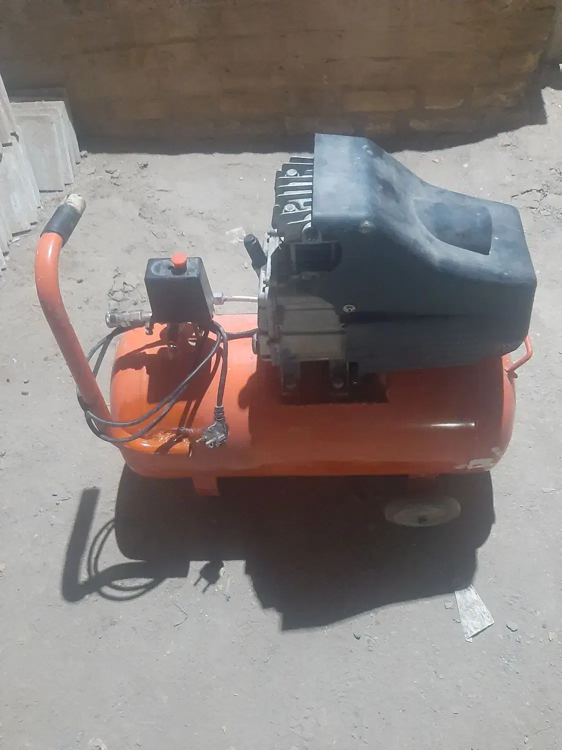 پمپ باد 50 لیتری|ابزارآلات|کاشان, درب زنجیر|دیوار