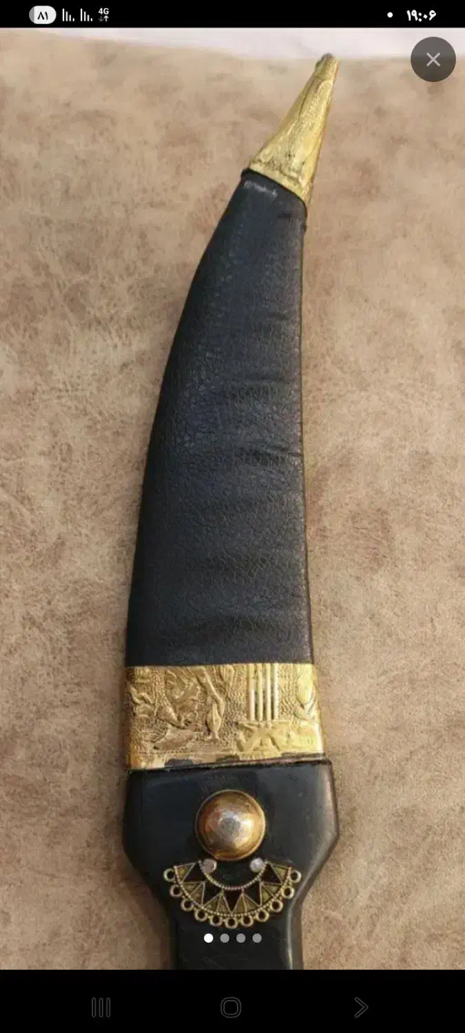 خنجر|کلکسیون اشیاء عتیقه|سقز, |دیوار