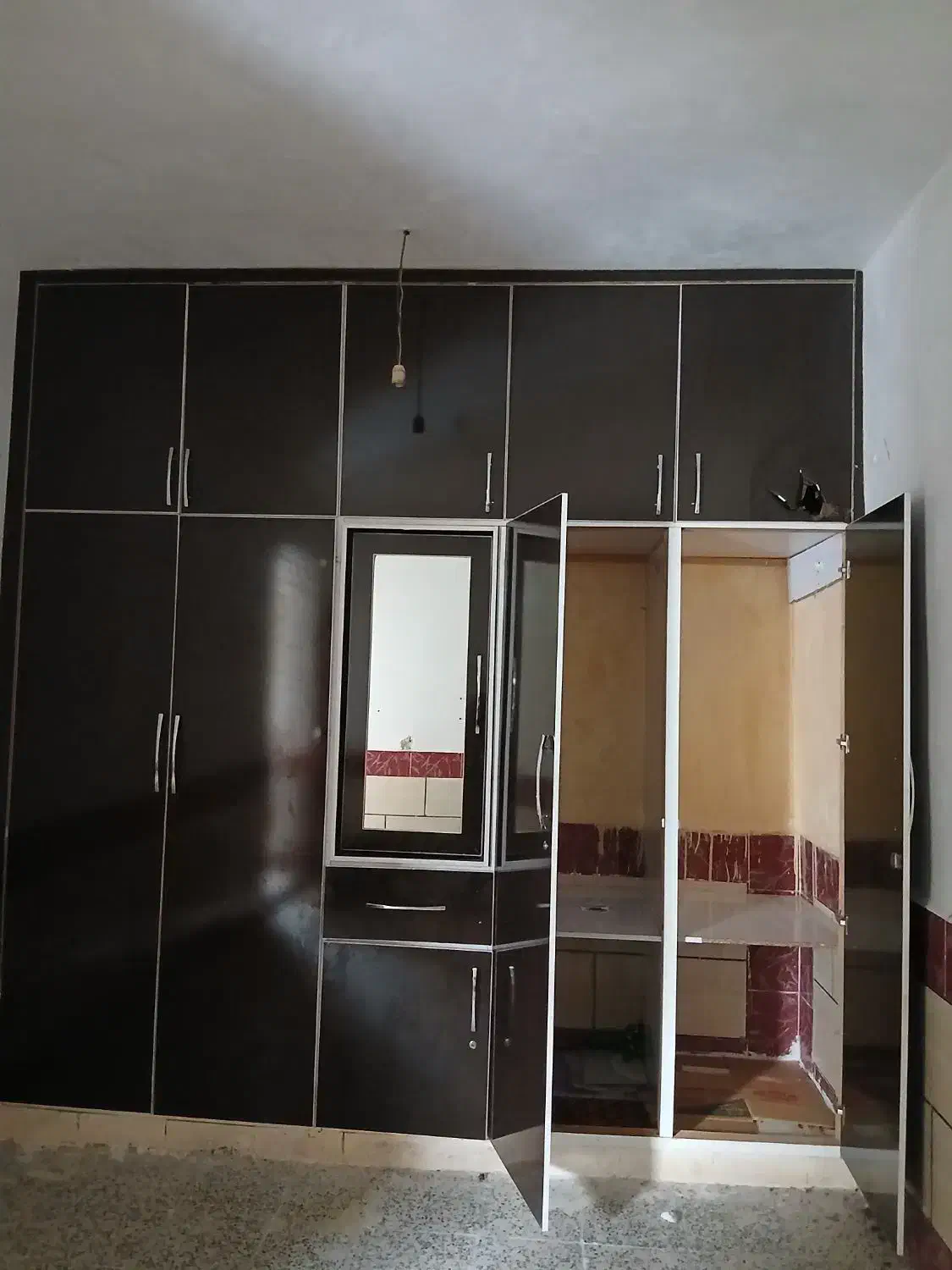 عرض ۲نیم طول ۳متر|جاکفشی، کمد، دراور|بندر امام خمینی, |دیوار