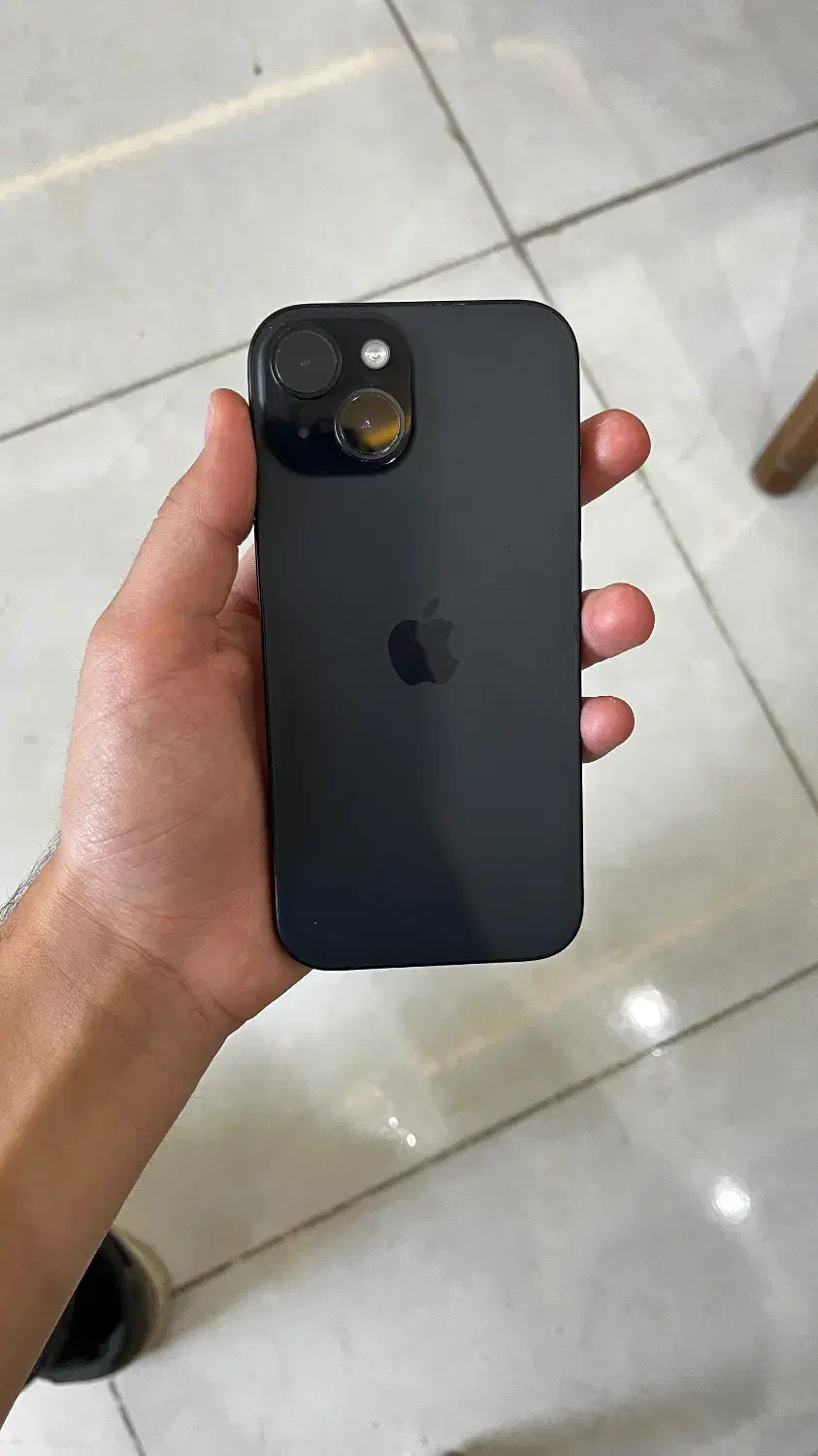 ایفون ۱۵نرمال|موبایل|نجفآباد, باغ ملی|دیوار