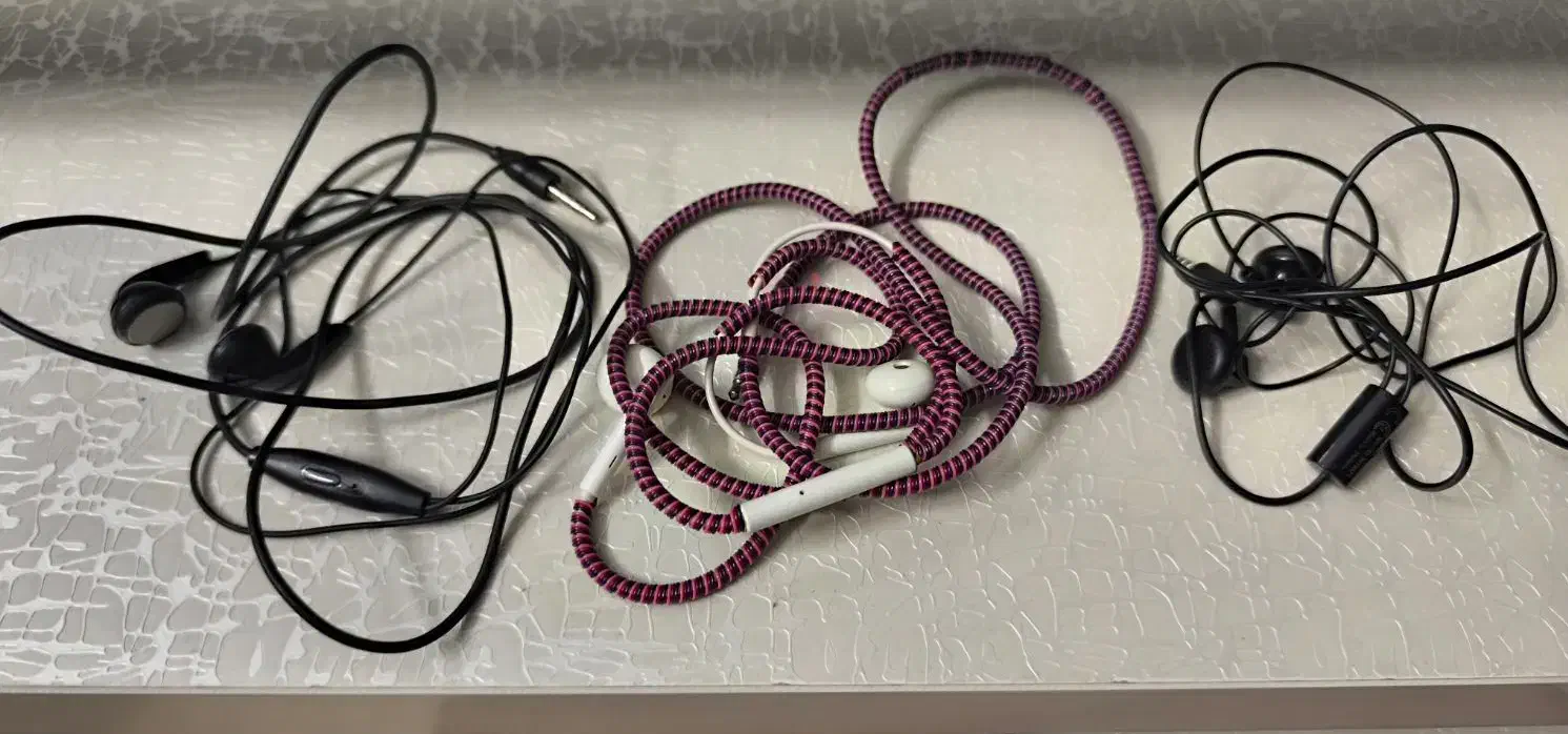 فروش سه عدد هندزفری سیمی|لوازم جانبی موبایل و تبلت|شیراز, پودنک|دیوار