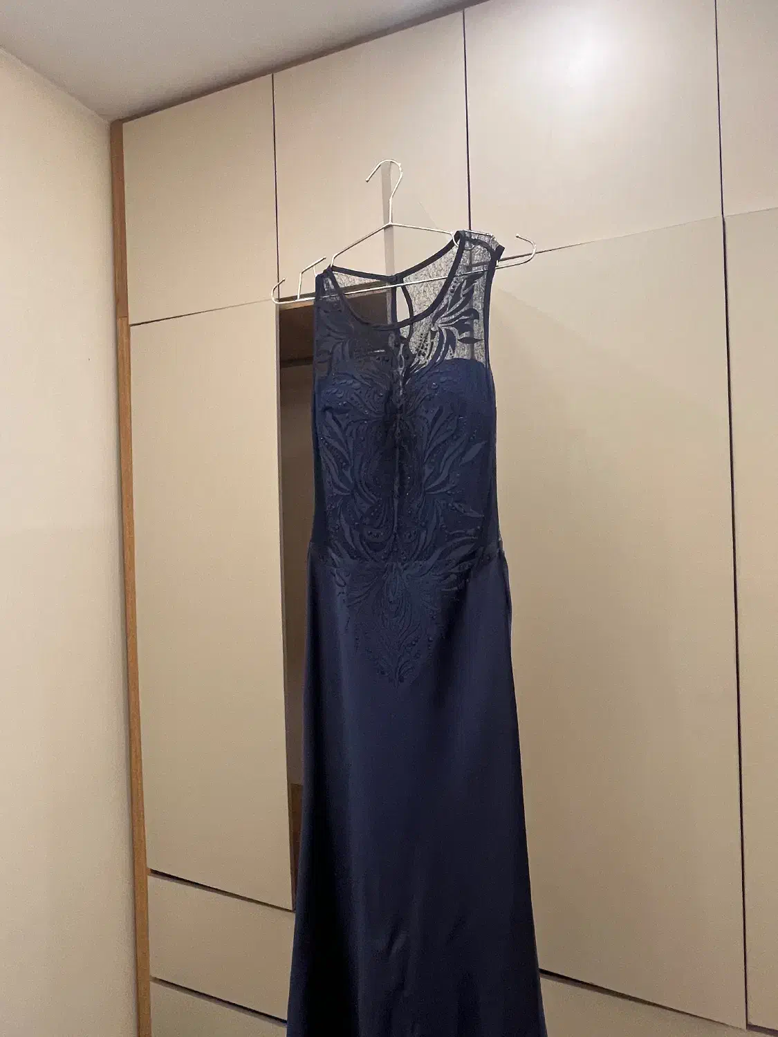 لباس شب|لباس|کرج, عظیمیه|دیوار