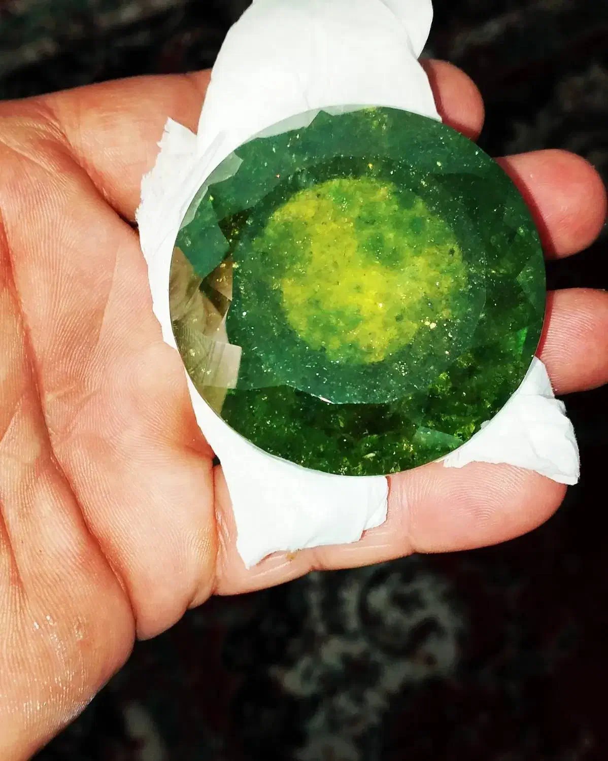 موزانایت 489قیراطی|جواهرات|ری, علایین|دیوار