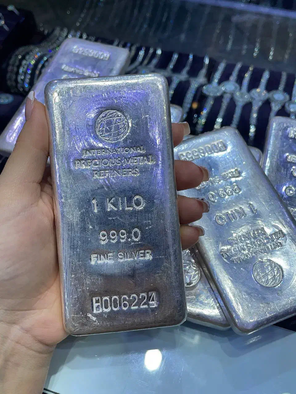 نقره ی نگین اصفهان|کلکسیون اشیاء عتیقه|اصفهان, فرهنگیان|دیوار