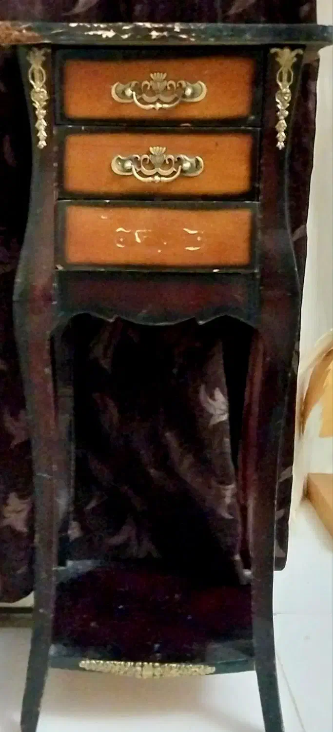 میز تلفن|میز تلفن|مشهد, نیروی هوایی|دیوار