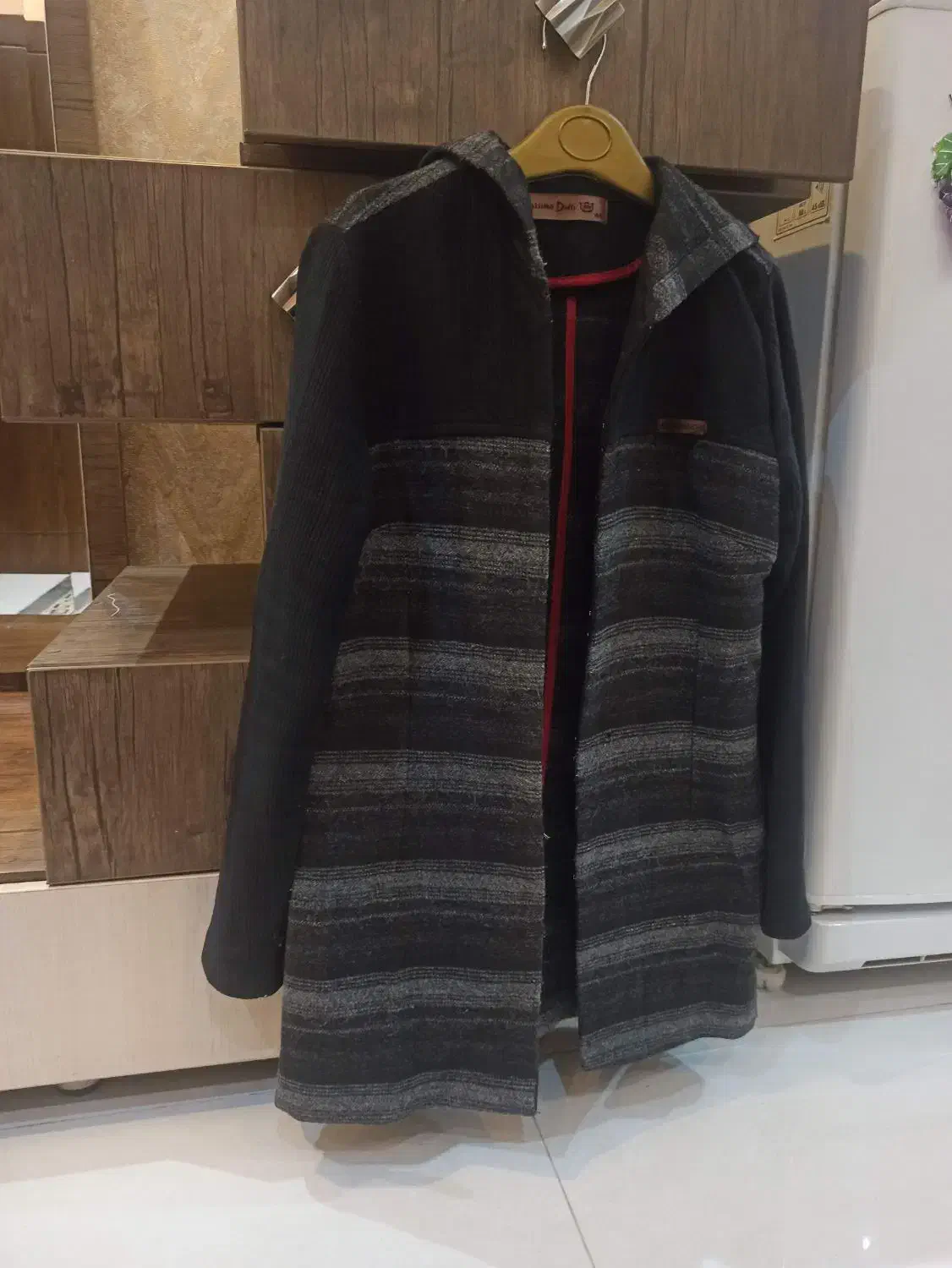 یک عدد مانتو شیک در حد نو|لباس|اصفهان, شاهد|دیوار