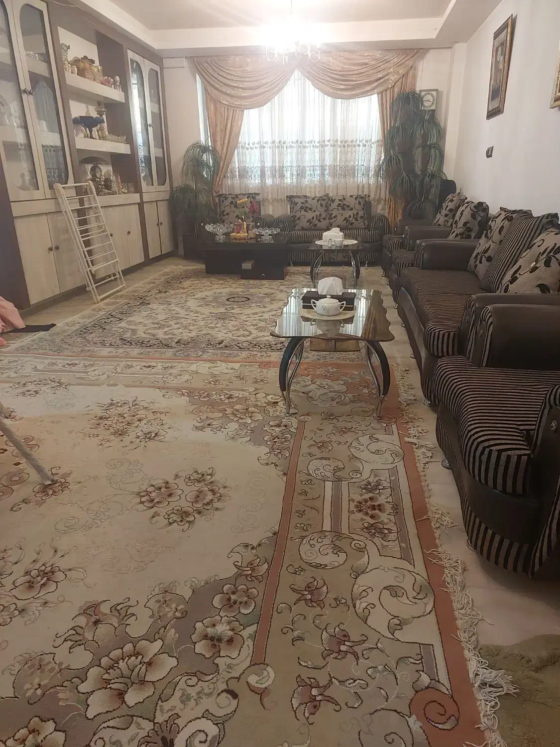 آشپزی و نظافت با مسکن|استخدام سرایداری و نظافت|مشهد, کلاته برفی|دیوار