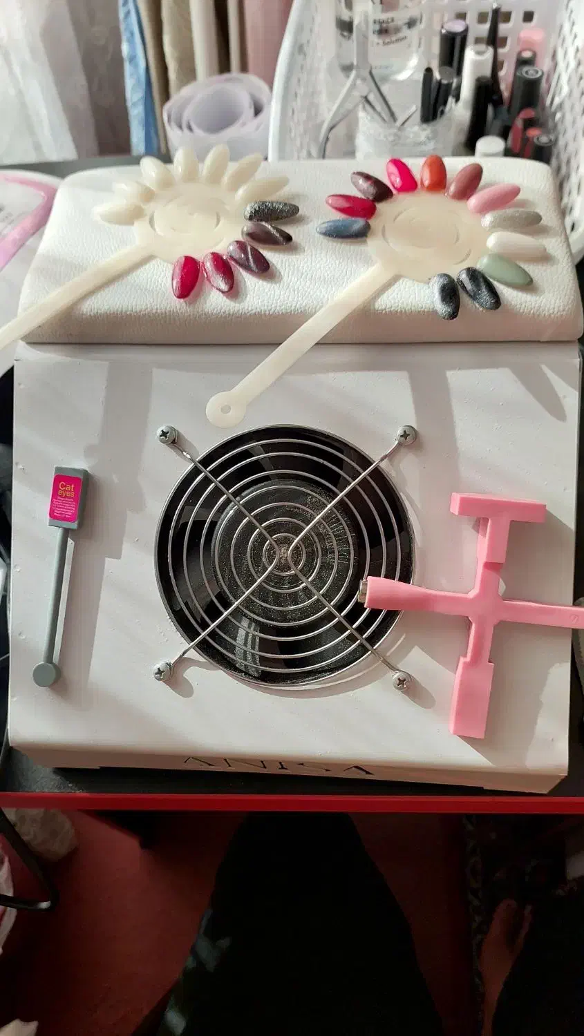 لوازم کاشت ناخن|آرایشی، بهداشتی، درمانی|رشت, پاستوریزه|دیوار