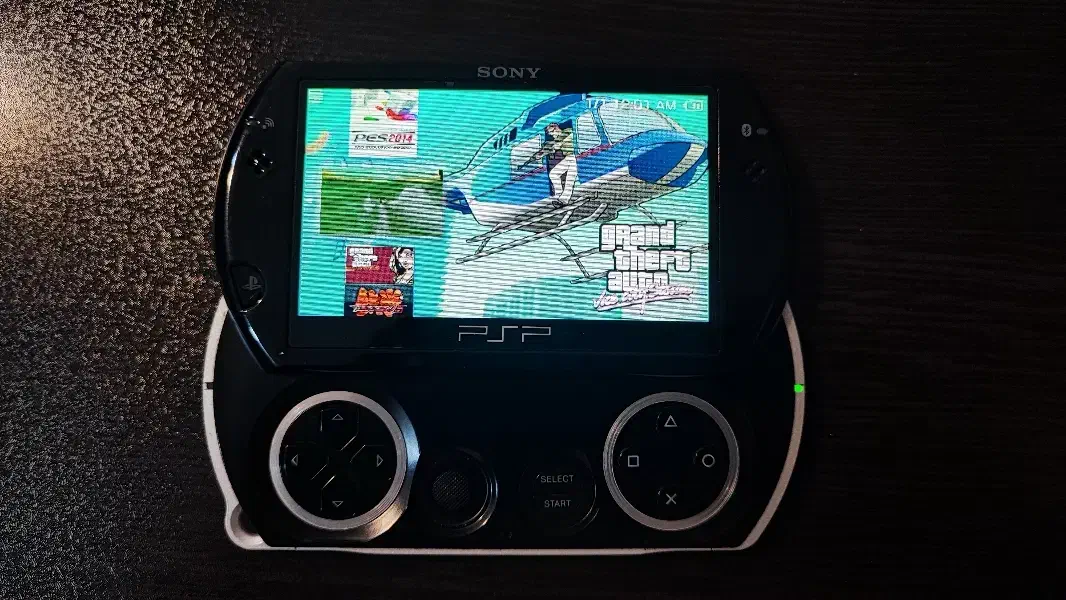 کنسول همراه سونی پی اس پی گو - PSP GO|کنسول، بازی ویدئویی و آنلاین|رشت, استادسرا|دیوار