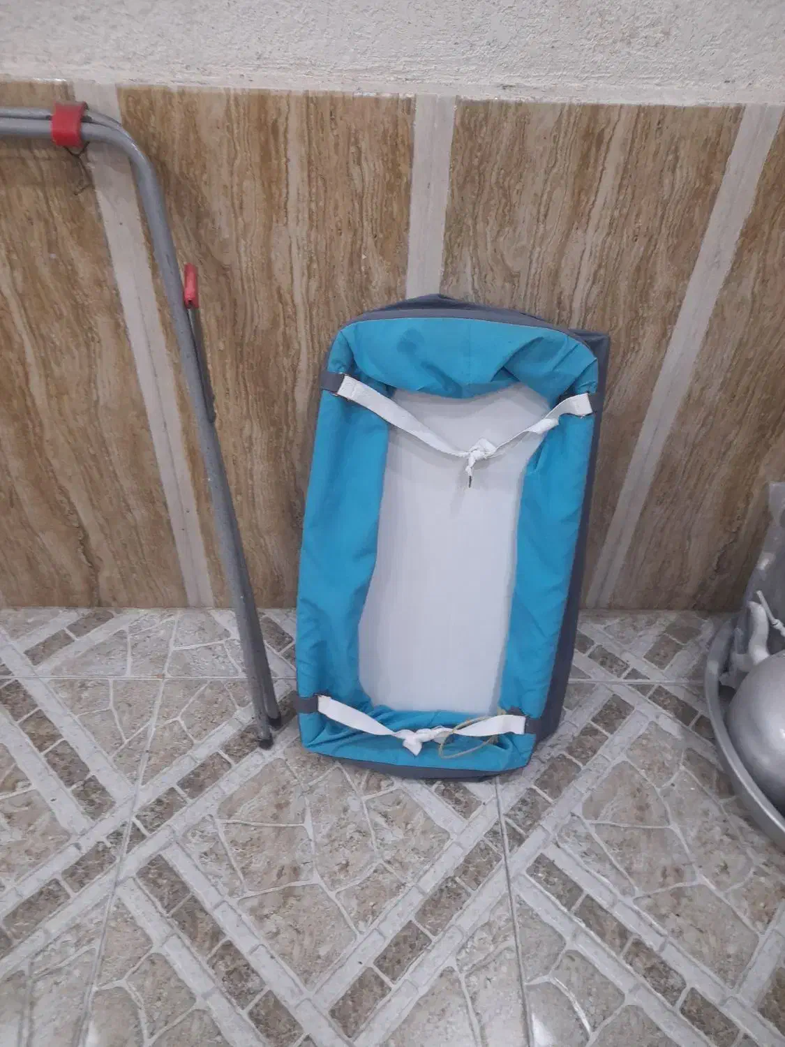 گهواره کودک|تخت و صندلی بچه|لاهیجان, شهرک سلمان فارسی|دیوار