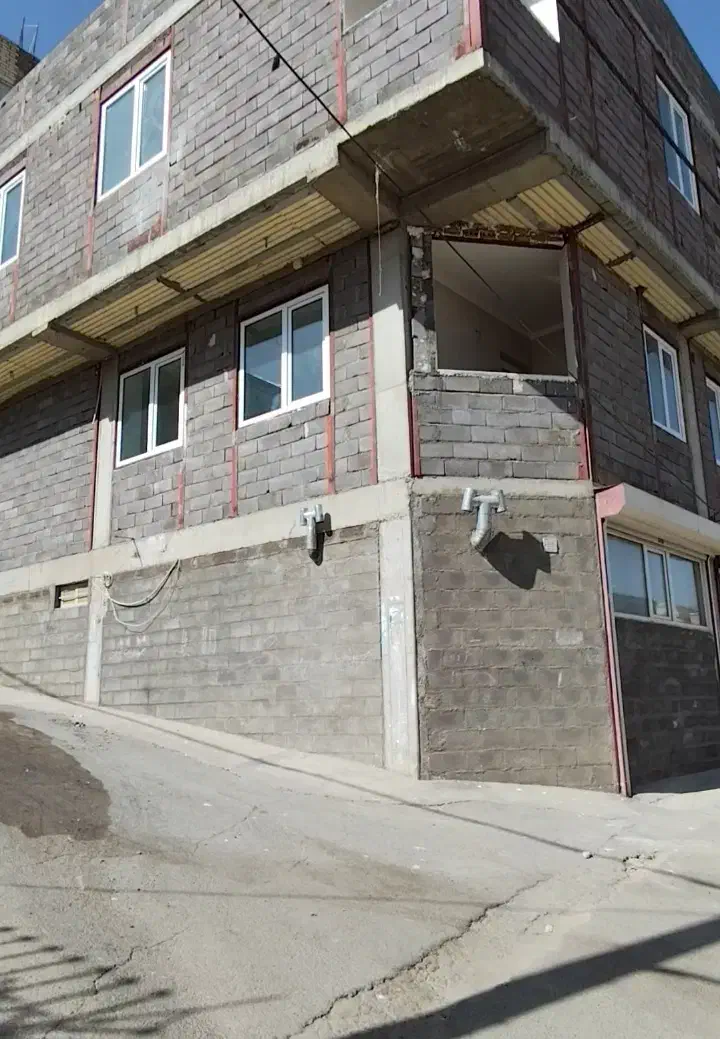 فروش منزل ویلای ۲طبقه|فروش خانه و ویلا|سقز, |دیوار