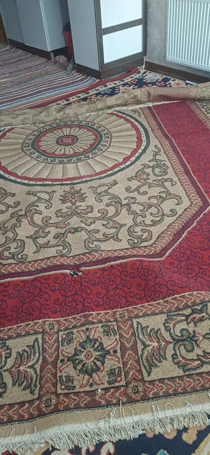 یک قالی فروشی ماشینی|فرش|فولادشهر, مسکن مهر فولادشهر|دیوار