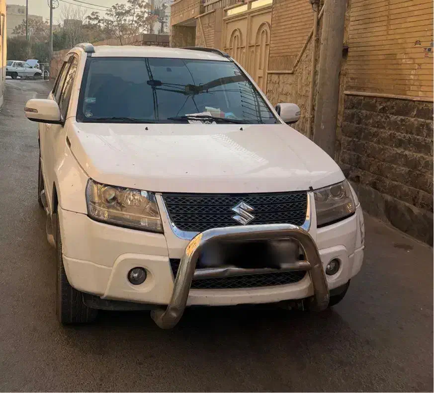 ویتارا۲۴۰۰کلاس۸|خودرو سواری و وانت|اصفهان, باغ فردوس|دیوار