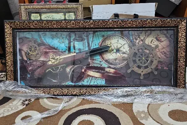 تابلو تپانچه کد ۴۲۱|تابلو، نقاشی، عکس|اهواز, شهرک نفت|دیوار