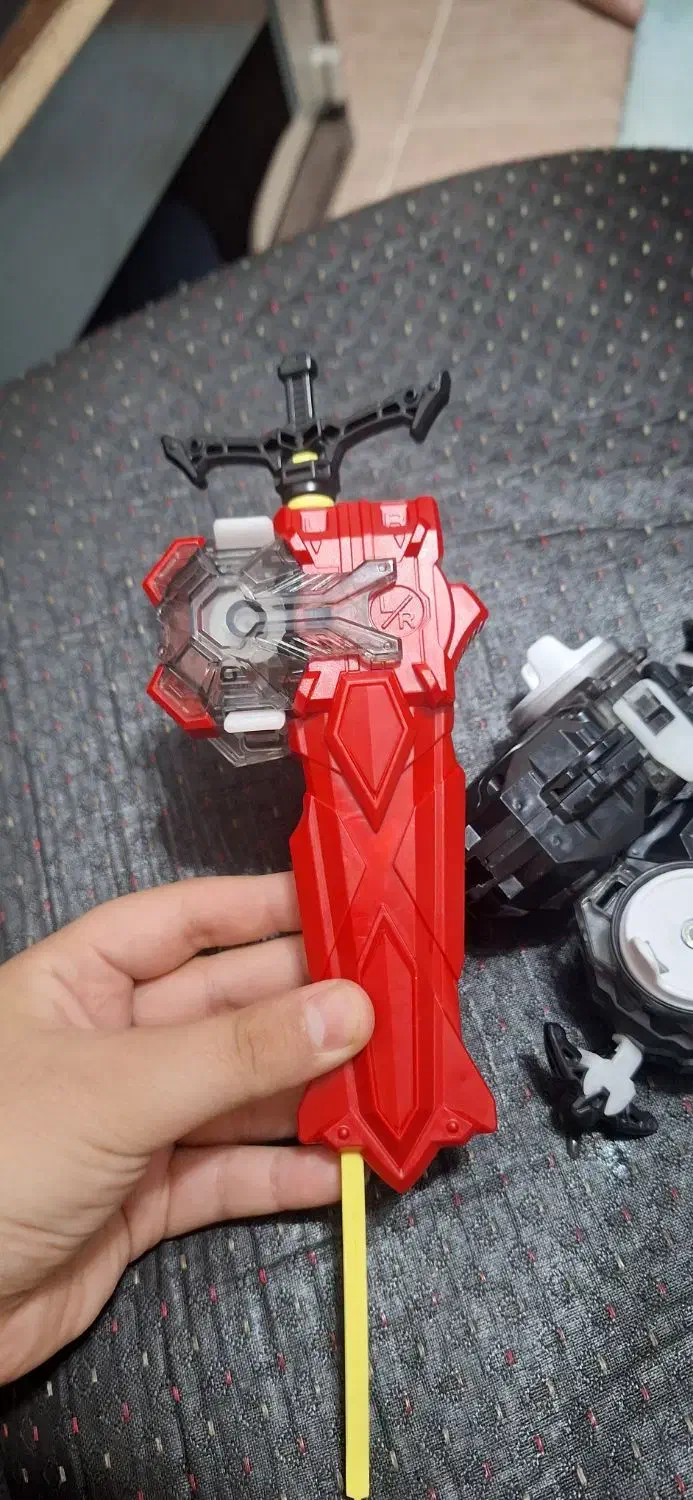 پرتابگر فرفره های انفجاری به همراه زمین بازی|اسباب‌‌بازی|خواف, |دیوار