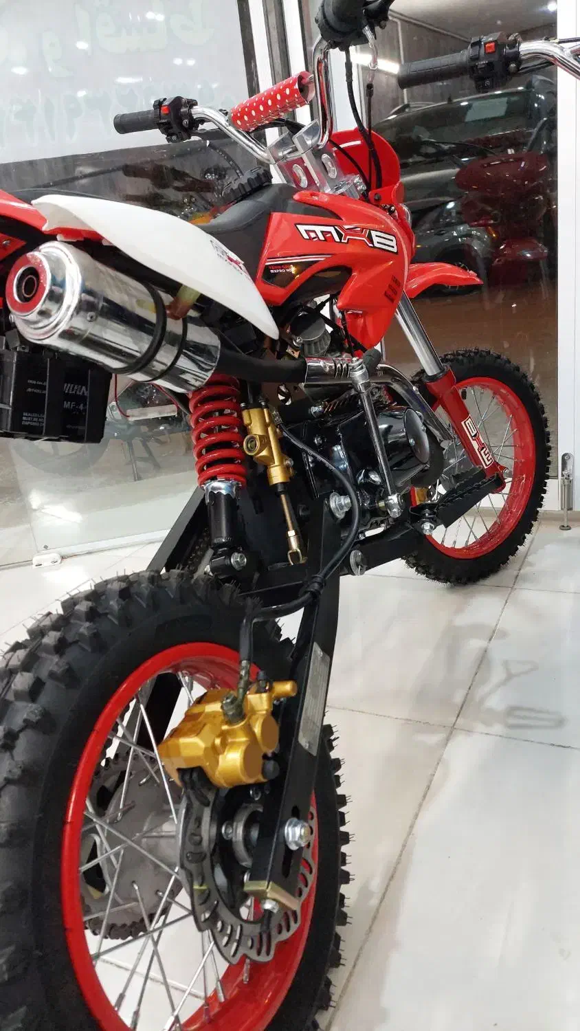 مینی کراس|موتورسیکلت|شیراز, کوشک میدان|دیوار