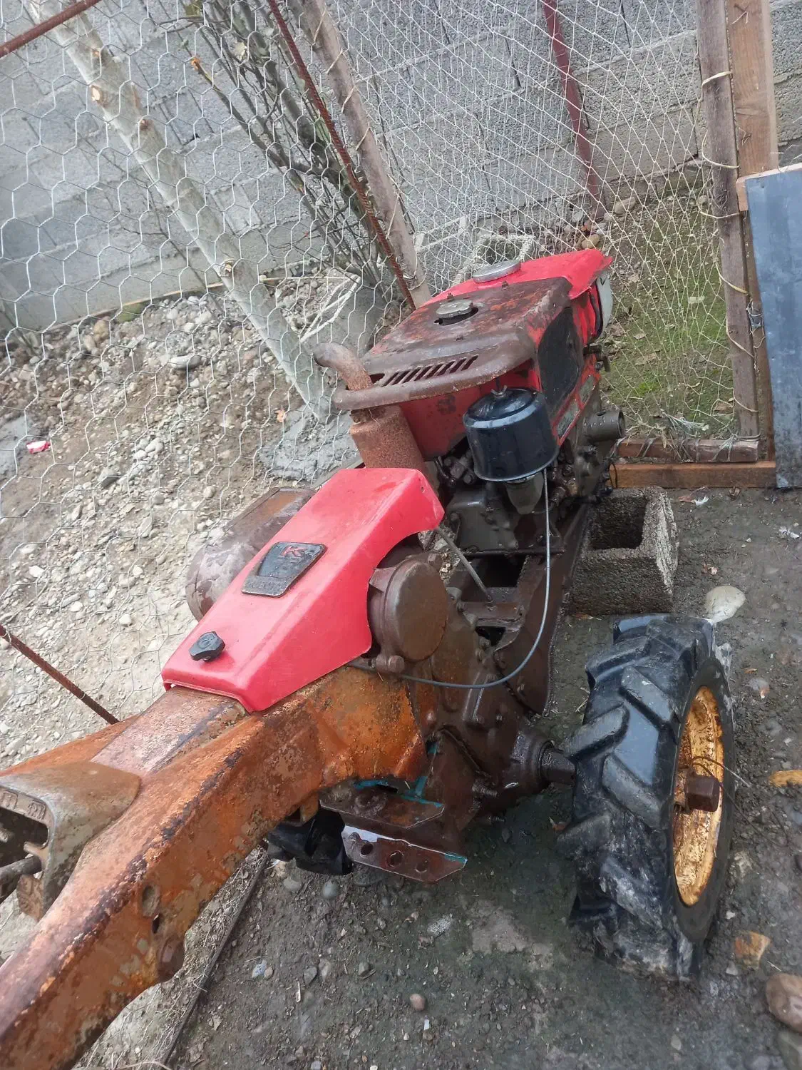 تیلر کوبوتا|ماشینآلات صنعتی|فومن, |دیوار