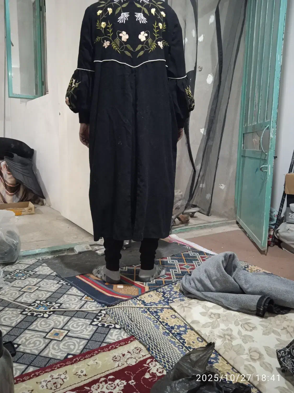 مانتو کرپ گلدوزی شده مجلسی|لباس|عطاملک, |دیوار