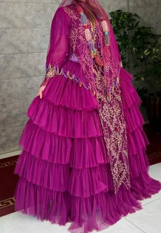 لباس محلی|لباس|برازجان, |دیوار