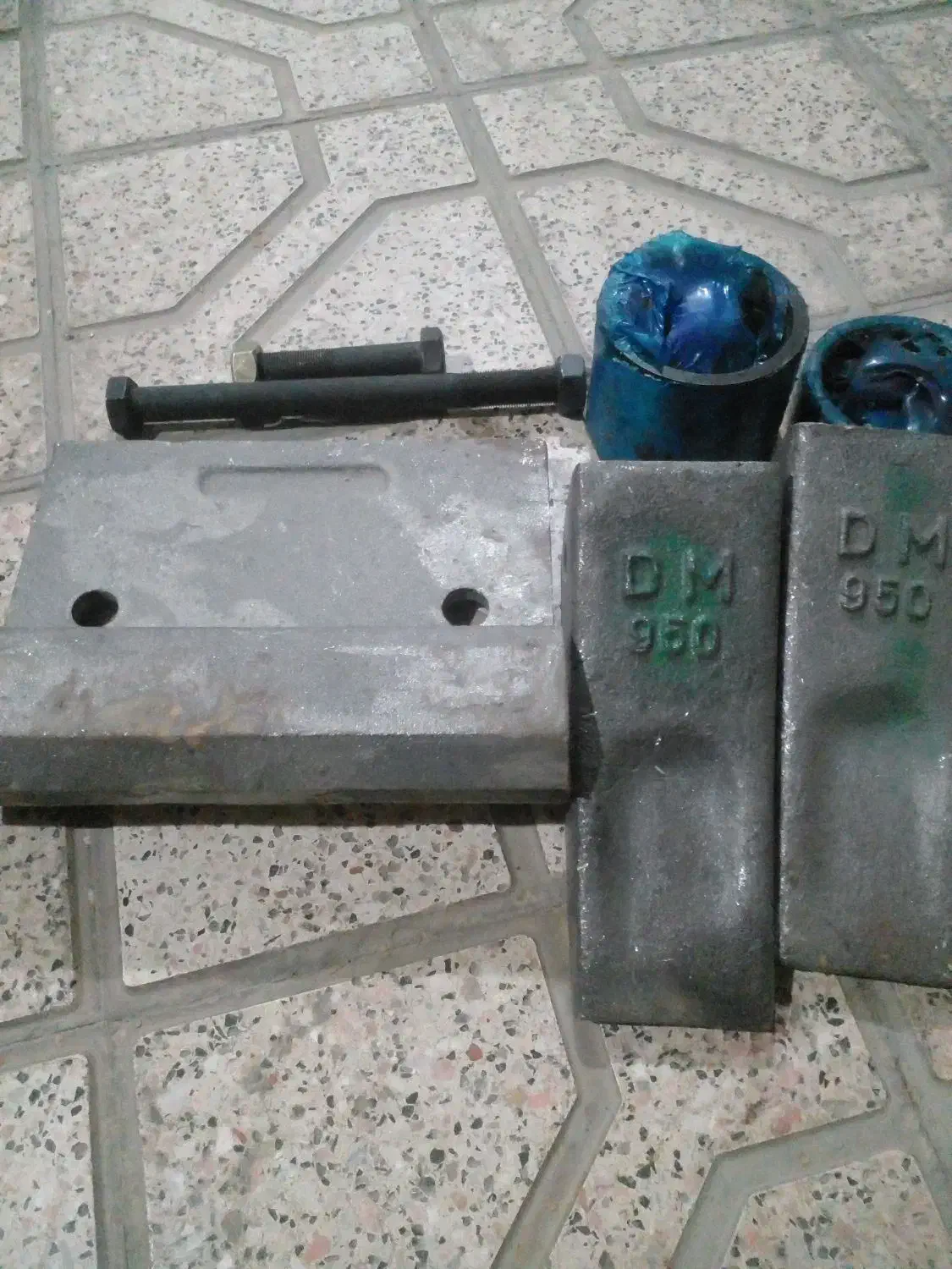 چند قعطه  لوازم لودر  نو برای فروش|ماشین‌آلات صنعتی|مشهد, کارمندان دوم|دیوار