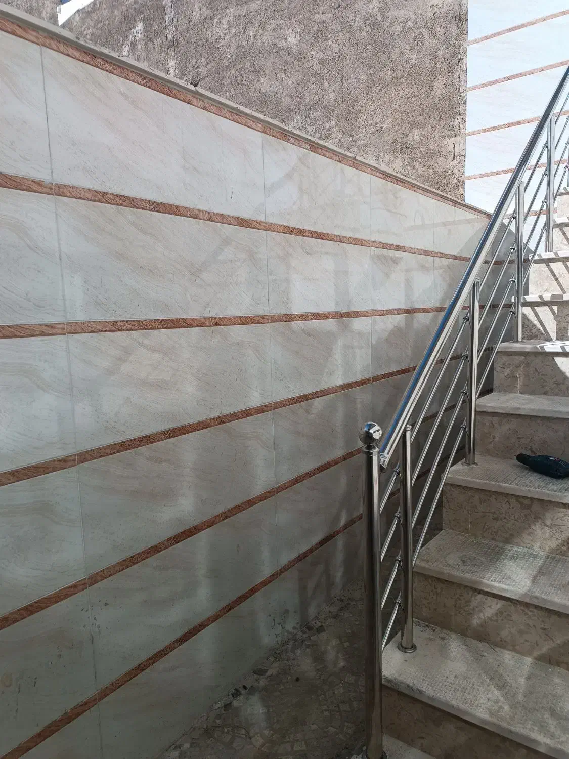 تعمیرات و ریگلاژ درب ضدسرقت و اتاقی صبوری|خدمات پیشه و مهارت|کنگاور, |دیوار